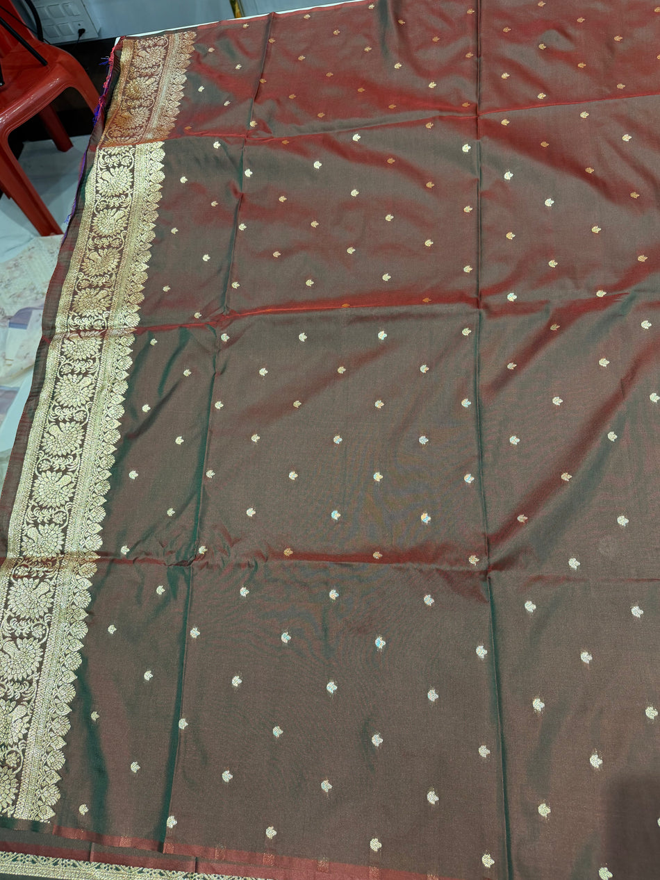 Soft silk plain saree(Anjari saree )