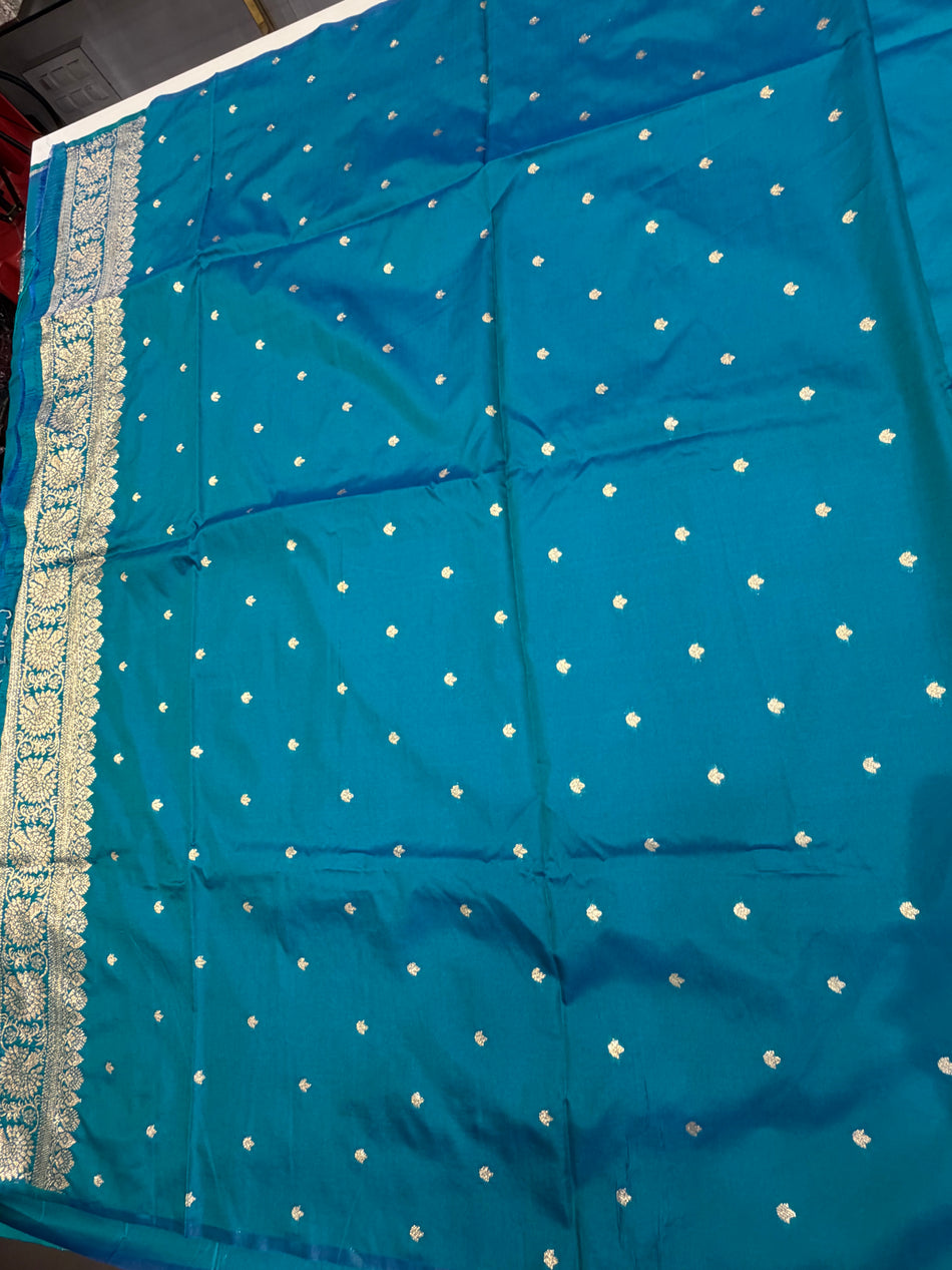 Soft silk plain saree(chintamani saree )
